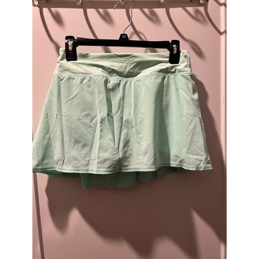 Lululemon tennis skirt sz 8
